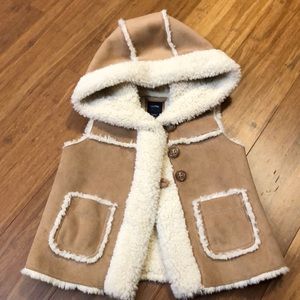 GAP Brown toddler vest